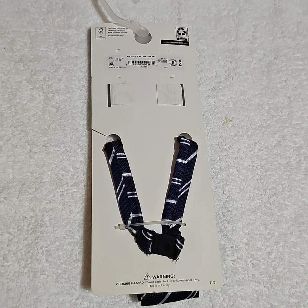 Wonder Nation Boys 2 Piece Set Zip Tie and Pocket Square Blue New